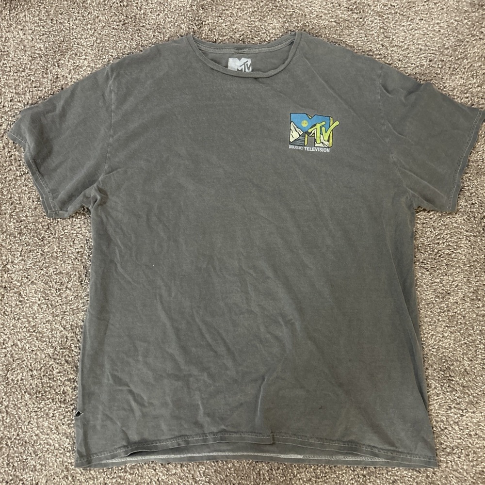 MTV Men's XL T-Shirt Gray Alien Abduction Art Logo‎ Graphic Print Crew Tee EUC